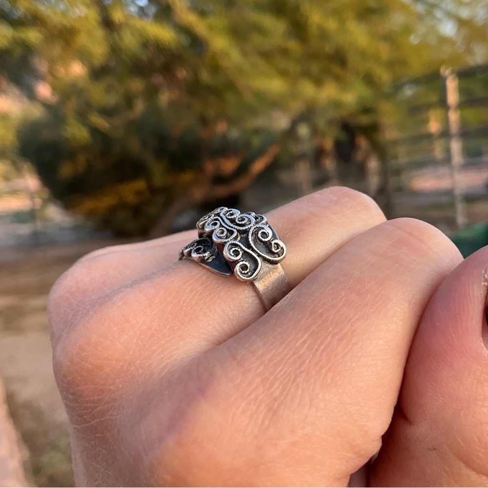 Sterling Silver Swirl Ring - Picture 3 of 7